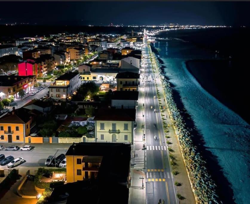 Villino La Perla Azzurra- Marina Di Pisa Villa Kültér fotó